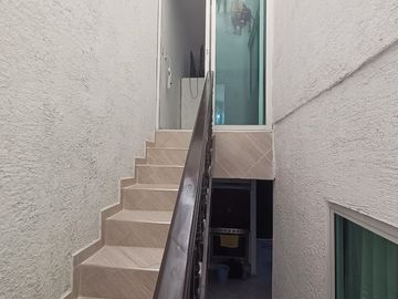 !Hazla tuya! Hermosa Casa con balcón en Venta en Toluca