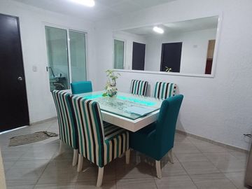 !Hazla tuya! Hermosa Casa con balcón en Venta en Toluca