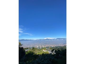 Venta de Hermosa Casa de Lujo en Las Palmas con Vista a la Ciudad