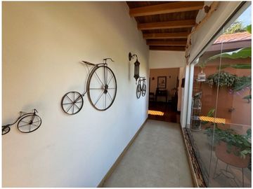 Venta de Hermosa Casa Campestre Cerca del Aeropuerto