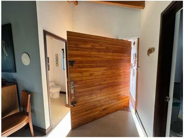 Venta de Hermosa Casa Campestre Cerca del Aeropuerto