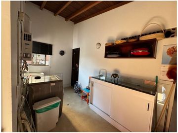 Venta de Hermosa Casa Campestre Cerca del Aeropuerto