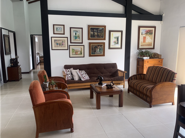 Venta de Casa en El Retiro en Unidad Cerrada Reserva Natural