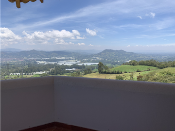 Venta de Hermoso Lote con Vista en Via la Ceja La Union