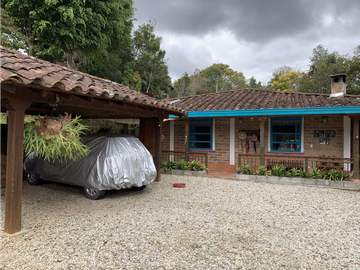 Venta de Hermosa Casa Finca Independiente en Rionegro