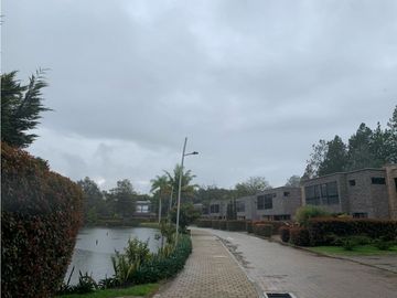 Venta de Apartamento en Exclusivo Conjunto Cerrado en Llanogrande