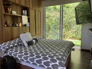 Venta Hermosa Casa de Lujo El Retiro Urb. Cerrada Vista Panoramica