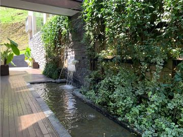 Venta Hermosa Casa de Lujo El Retiro Urb. Cerrada Vista Panoramica
