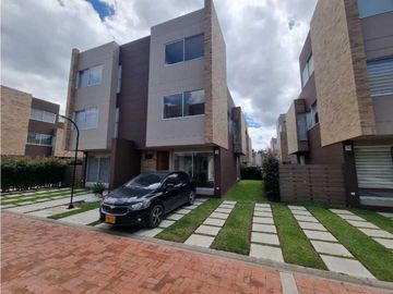 CASAS EN VENTA - VEREDA TIQUIZA CHIA