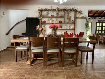 Venta de Finca Tradicional en Llanogrande Ubicación y Topografía Plana