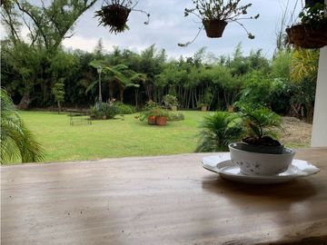 Venta de Finca Tradicional en Llanogrande Ubicación y Topografía Plana