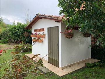 Venta de Finca Tradicional en Llanogrande Ubicación y Topografía Plana