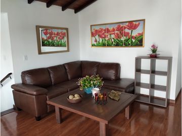 Venta de Finca Tradicional en Llanogrande Ubicación y Topografía Plana