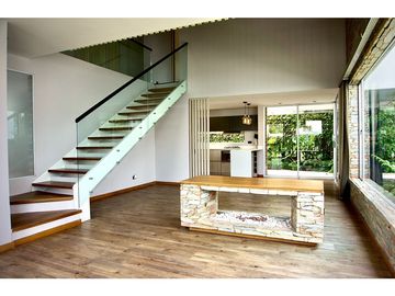 Venta de Casa en Unidad Cerrada El Retiro Sector La María