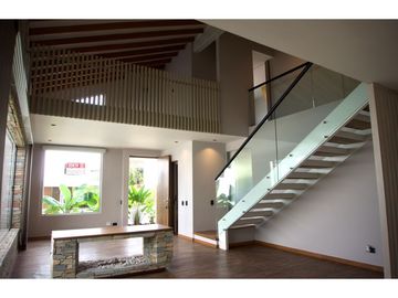 Venta de Casa en Unidad Cerrada El Retiro Sector La María