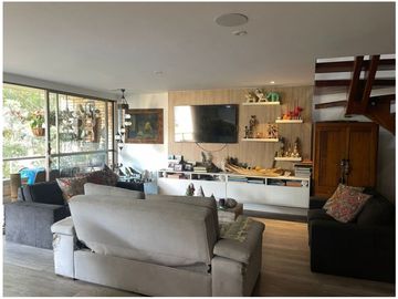 Hermoso Penthouse Duplex en Venta Sabaneta Sector Aves Marías