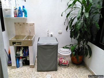 Venta de Casa en Zona Urbana de la Ceja, Cerca al Viva