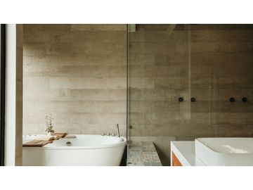Venta de Hermosa Casa en El Alto de Palmas, Unidad Cerrada Naturaleza