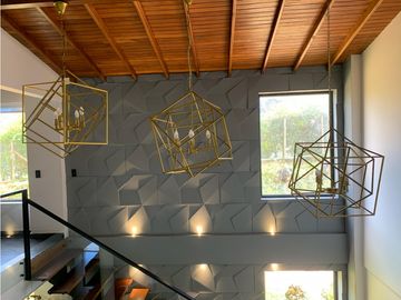 Venta de Hermosa Casa En Exclusiva Unidad Cerrada a Minutos de La Ceja
