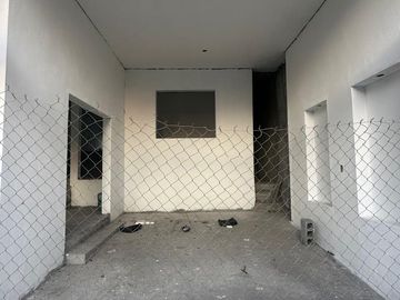 Oportunidad en Casa para terminar/remodelar en La Rosita, Guadalupe, N. L.