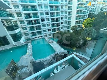 Pool View 1 Bed 1 Bath Condo in Jomtien