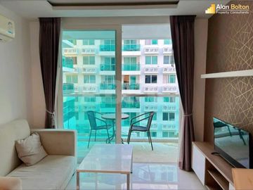 Pool View 1 Bed 1 Bath Condo in Jomtien