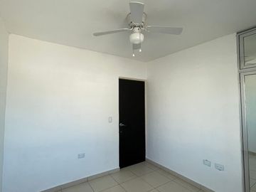 Casa en Venta en privada Colinas del Bosque frente a la Plaza San isidro, Culiacan, Sinaloa