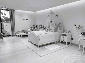 Lujo y Funcionalidad - Casa en Venta en Los Encinos Country Club