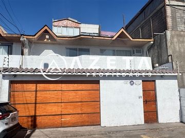 Casa en Venta en Villa Cerro Colorado, sector sur