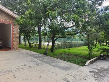QUINTA EN VENTA EN COL. ATONGO DE ARRIBA EN CADEREYTA JIMENEZ  N.L.
