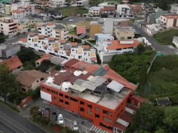 Edificio de venta en Cumbaya sector La primavera 2