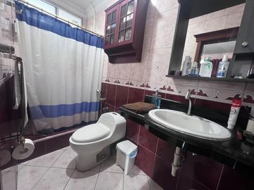 Casa rentera en venta en alborada 5ta etapa  AndB