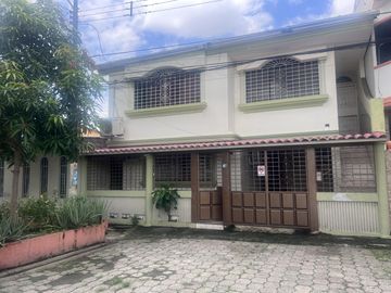 Casa rentera en venta en alborada 5ta etapa  AndB