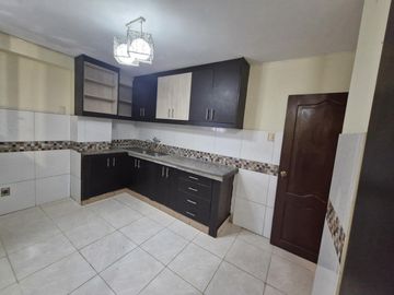 Venta de Depart Centro de Gye, 3 Habitaciones, con ascensor. (LC)