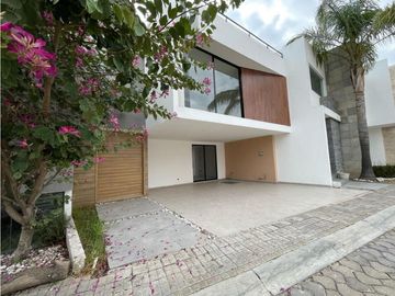Casa En Venta Zona Azul Lomas De Angelópolis