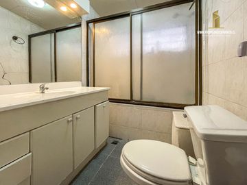 Miraflores Vende Casa 3d 3b Sector Seguro Viña del Mar
