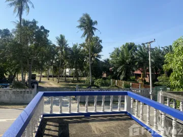 2 Bedroom Townhouse for sale in Puek Tian, Phetchaburi
