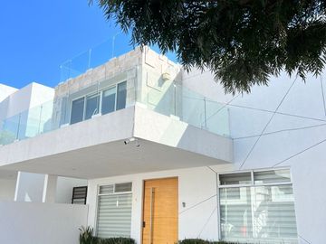 Casa en Venta en Lomas de Angelópolis II