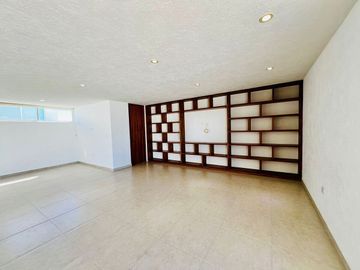 Casa en Venta en Lomas de Angelópolis II