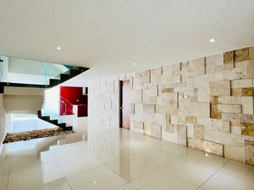 Casa en Venta en Lomas de Angelópolis II