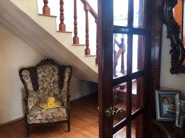 CASA EN RENTA  EN LOMAS DE VALLE DORADO, VIGILANCIA.