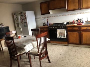CASA EN RENTA  EN LOMAS DE VALLE DORADO, VIGILANCIA.