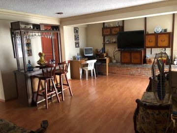 CASA EN RENTA  EN LOMAS DE VALLE DORADO, VIGILANCIA.