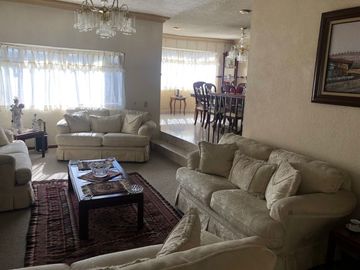 CASA EN RENTA  EN LOMAS DE VALLE DORADO, VIGILANCIA.