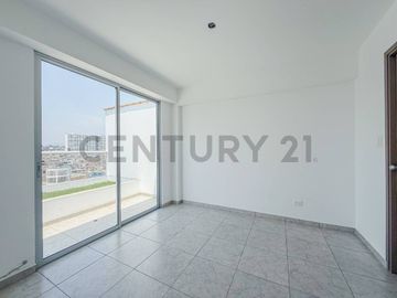 VENTA DUPLEX DE ESTRENO - SURQUILLO (VISTA EXTERNA)