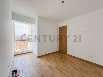 VENTA DUPLEX DE ESTRENO - SURQUILLO (VISTA EXTERNA)