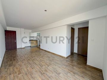 VENTA DUPLEX DE ESTRENO - SURQUILLO (VISTA EXTERNA)
