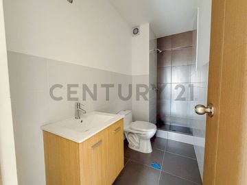 VENTA DUPLEX DE ESTRENO - SURQUILLO (VISTA EXTERNA)
