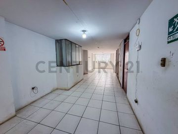 ¡TU NUEVO HOGAR TE ESPERA! VENTA DE AMPLIA CASA EN URB. LUCYANA, CARABAYLLO
