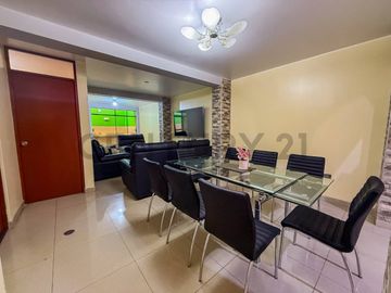 ¡TU NUEVO HOGAR TE ESPERA! VENTA DE AMPLIA CASA EN URB. LUCYANA, CARABAYLLO